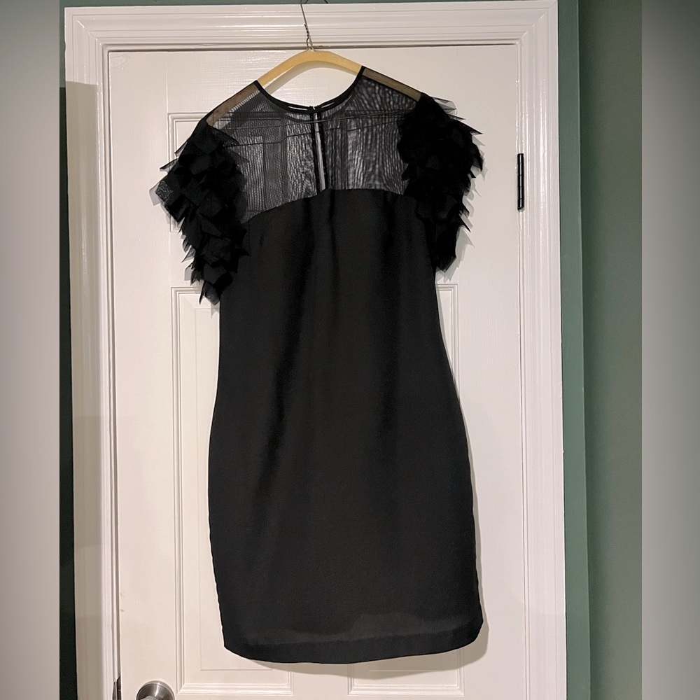Cocktail dress with fun sleeve detail